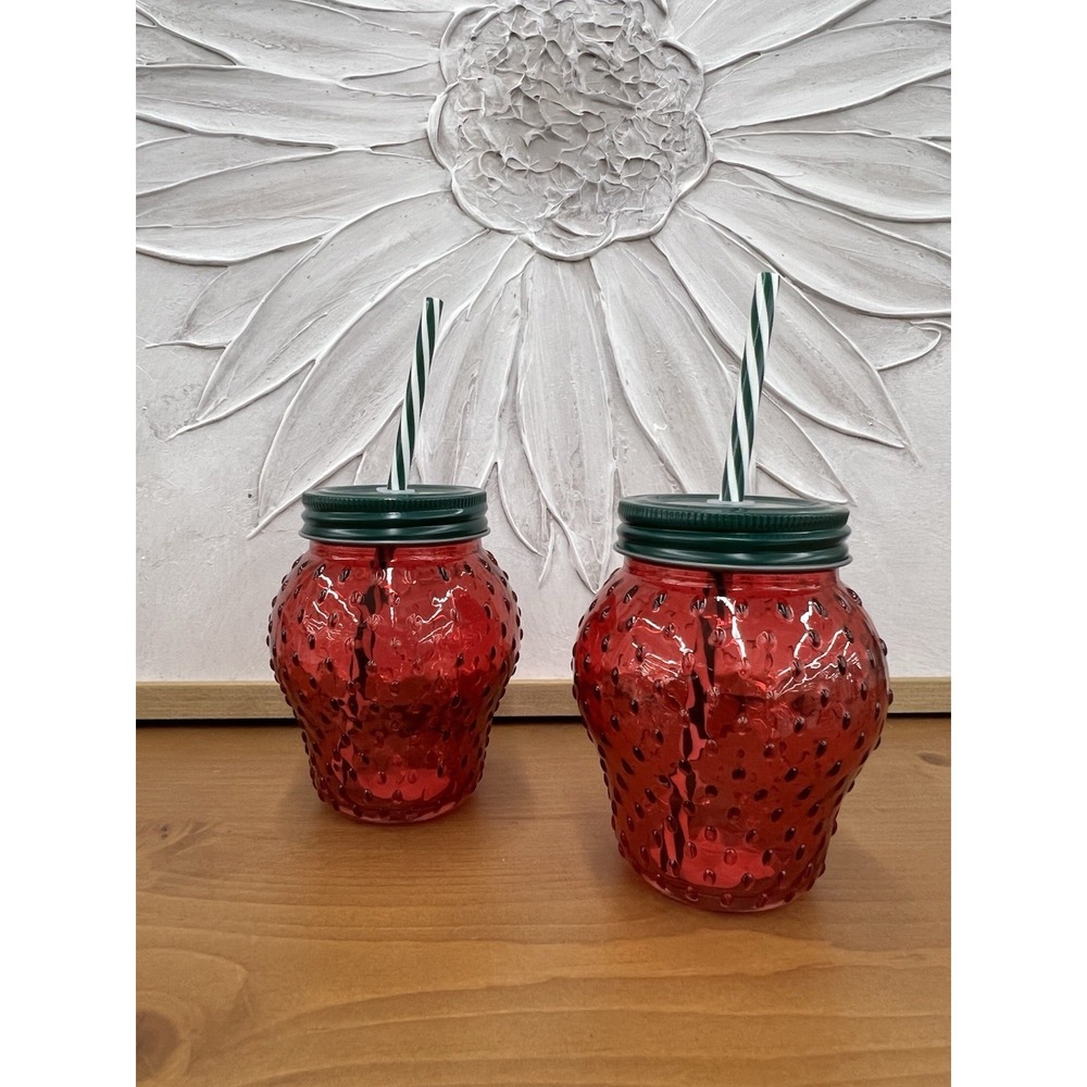 Strawberry Shaped Tumblers with Lid and Straw, BPA free, Red, 16 oz, Set of 2